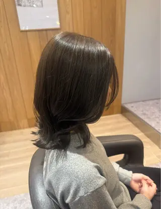 ミディアム 佐藤 凜華のヘアスタイル