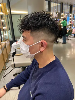 ショート パーマ メンズ unopulir 景山 凌のヘアスタイル