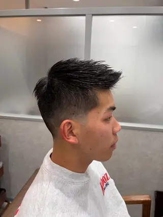 ショート パーマ職人 矢部絢一のヘアスタイル