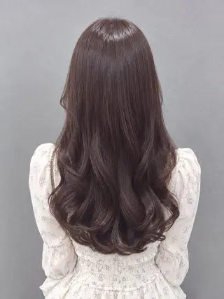 ロング カラー girly上品ヘア 🎀/ベージュikuのヘアスタイル