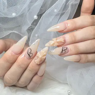 ネイル AYAKA🩵難波♡ 韓国ネイルで可愛く♡のネイルデザイン