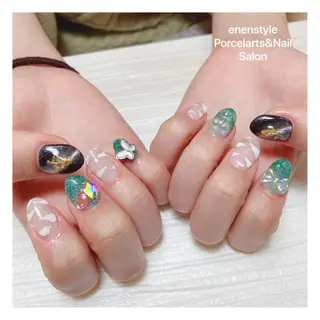 ミディアム ネイル 🐾enen style 🐾のネイルデザイン