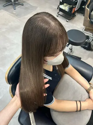 セミロング カラー ハイライト/レイヤー /艶髪/吉田愛望のヘアスタイル