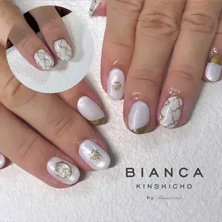 ネイル One’Ness Nana🤍のネイルデザイン
