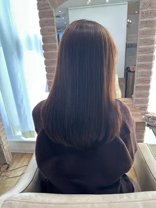 セミロング 美髪矯正・レイヤー 倉友哉のヘアスタイル