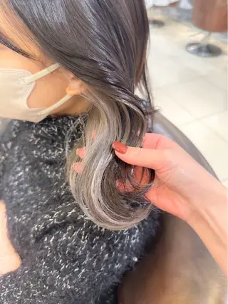 ロング 横浜⭐️ブリーチ モデル💫あみ💫のヘアスタイル