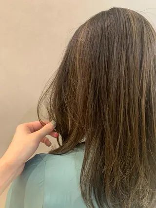 セミロング 土佐 優奈のヘアスタイル