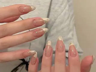 ネイル Queenie 🦋のネイルデザイン