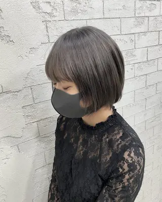 ショート カラー グレージュ達人/赤み 消し/ブリーチ/岩崎のヘアスタイル