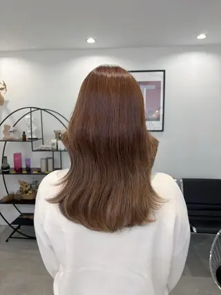 カラー 牧野 花夏のヘアスタイル