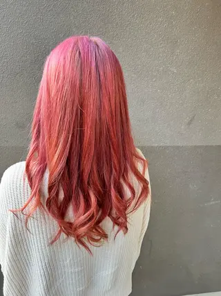 ロング 🐰ハイトーンカラー 畠山 渡🐰のヘアスタイル