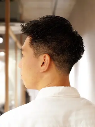 ショート メンズ 東 峻平のヘアスタイル