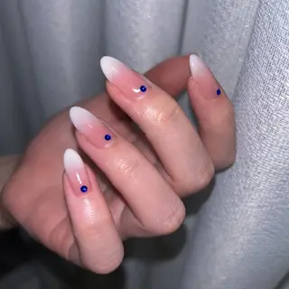 ネイル mikoto 🎀 艶々美フォルムのネイルデザイン