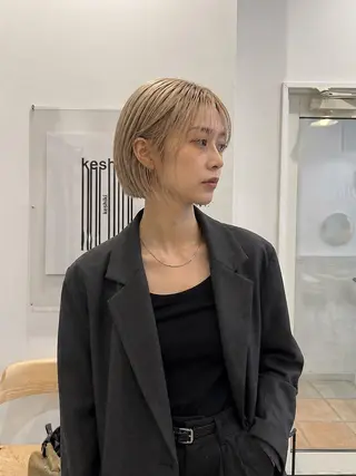 ショート カラー keshiki 大名のヘアスタイル