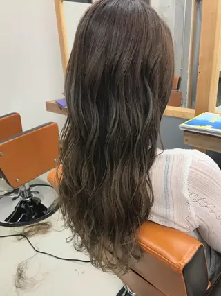 セミロング 豊中駅3分eha レッスンモデルのヘアスタイル