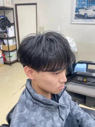 パーマ メンズ 片桐 航太のヘアスタイル