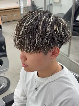ショート パーマ メンズ 亀井隆汰/メンズ専門 パーマ特化美容師のヘアスタイル