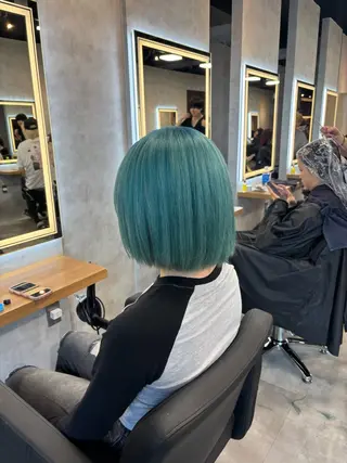 ロング カラー パーマ ヘアアレンジ 透明感ブリーチカラー 🌈TOMOHIROのヘアスタイル