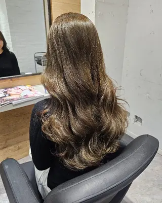 ロング Ayu🐾縮毛矯正/ ブリーチ無しカラーのヘアスタイル