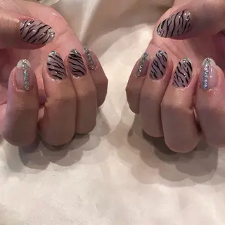 ネイル パラあり！フィルイン 美フォルムのネイルデザイン
