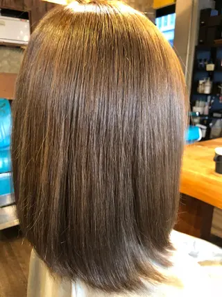 ミディアム ISHIMORI  のヘアスタイル