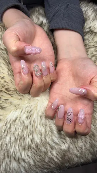 ネイル nailroom HARU.のネイルデザイン