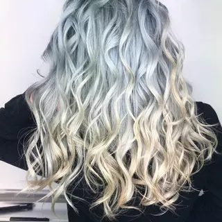 ロング カラー EARTH石巻店 尾形 裕のヘアスタイル