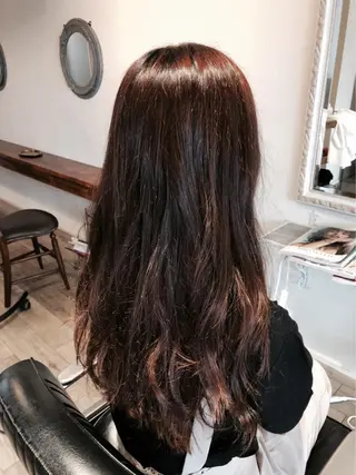 セミロング 川上 恵里香のヘアスタイル
