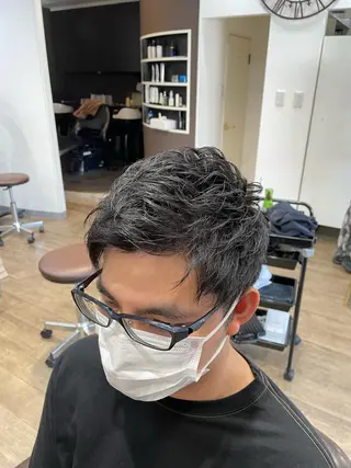 ショート メンズ 佐々木 浩之のヘアスタイル