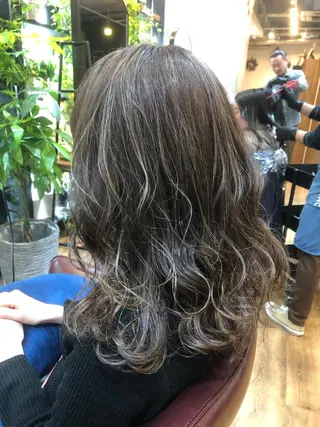 セミロング カラー 増山 大起のヘアスタイル