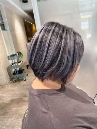 ショート カラー 宮原 佳苗のヘアスタイル