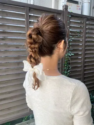 セミロング ヘアアレンジ 小原 慧美のヘアスタイル