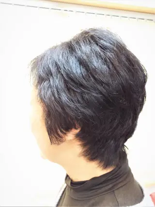 ショート カラー 山田 達也のヘアスタイル