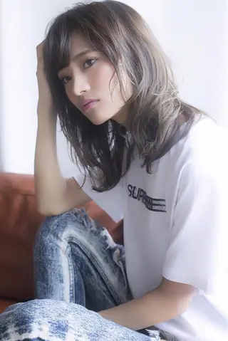 セミロング バレイヤージュ 藤沢 髪質改善 竹内ケンゴのヘアスタイル