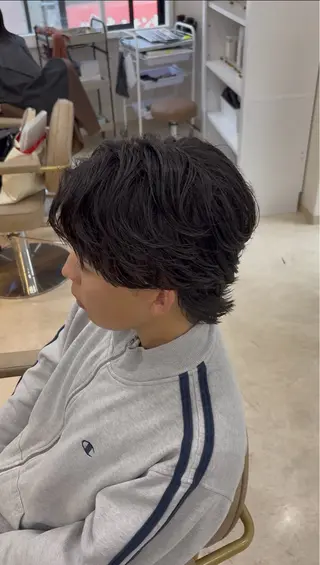 ミディアム パーマ メンズ 年間指名数1000↑ 🔥メンズ特化/武蔵のヘアスタイル