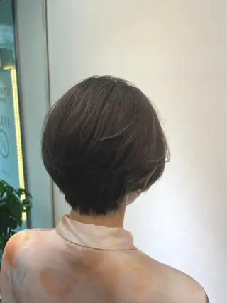 ショート 2ヵ月先までまとまる レイヤー🫧若葉🪞のヘアスタイル