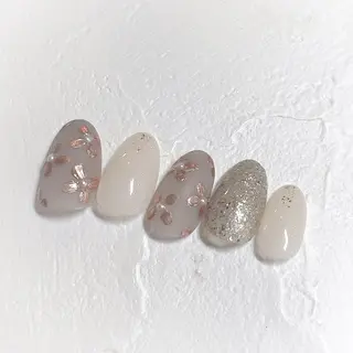 ネイル Momoka 𓅿𖤣𖥧のネイルデザイン