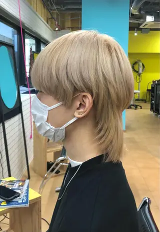 ミディアム カラー メンズ 透明感カラー レイヤー亀井唯登のヘアスタイル