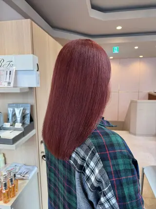 カラー AYATO 'のヘアスタイル