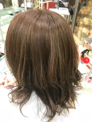ミディアム 野々村 彩のヘアスタイル