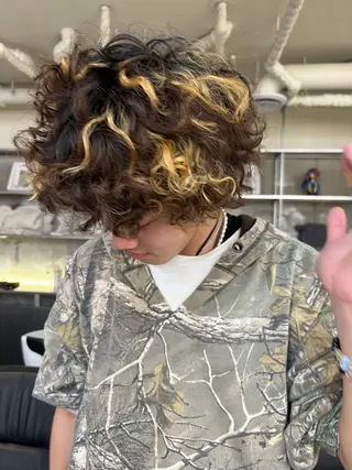 カラー パーマ メンズ 圧倒的デザイン力 店長🎨RENAのヘアスタイル