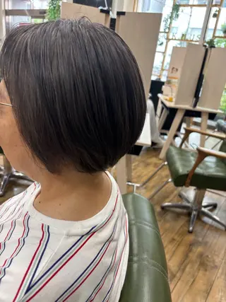 ショート カラー 🐰K+Plus🐰 まゆ🐰のヘアスタイル