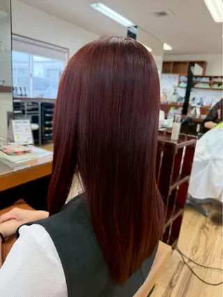 セミロング カラー 赤嶺 雅姫のヘアスタイル