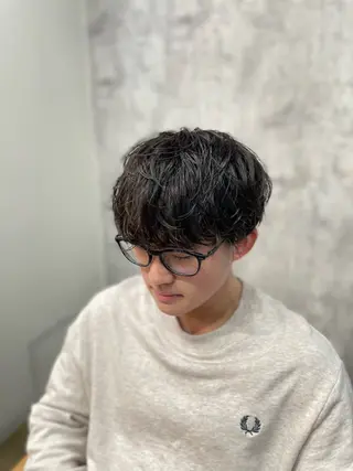 ショート パーマ メンズ シャドウパーマ/縦落 ちパーマ 大久保拓実のヘアスタイル
