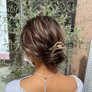 カラー ヘアアレンジ 白髪ぼかしハイライト 茗荷谷駅徒歩2分のヘアスタイル