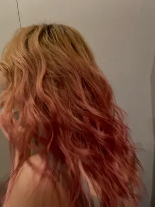 ロング カラー ヘアアレンジ KYOKA .のヘアスタイル