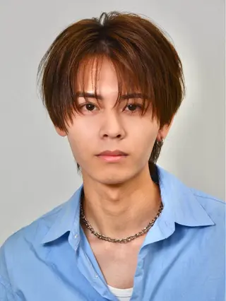 ショート カラー パーマ メンズ 飯田 とうまのヘアスタイル