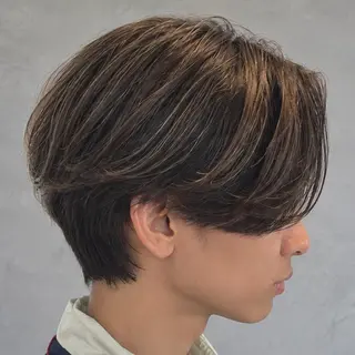 メンズ ハイトーン/センター パート/ショウ💫のヘアスタイル