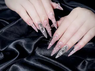 ロング Rola kira 麗のネイルデザイン