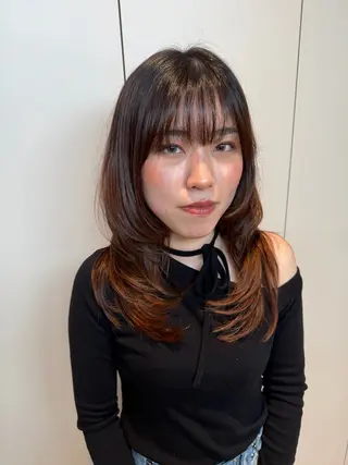 セミロング カラー 🌕透明感カラー @ENTER大名のヘアスタイル